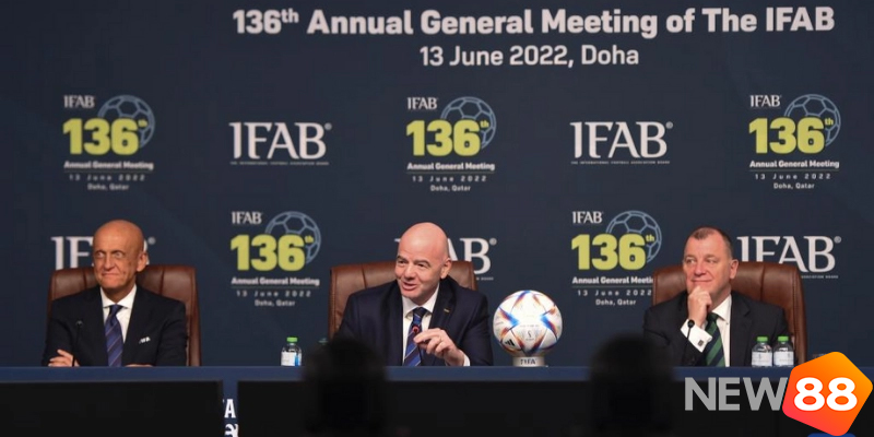 Luật Việt Vị Wenger: Đề Xuất Thay Đổi Có Thể Làm Bóng Đá Đảo Chiều 7 IFAB họp bàn về luật bóng đá